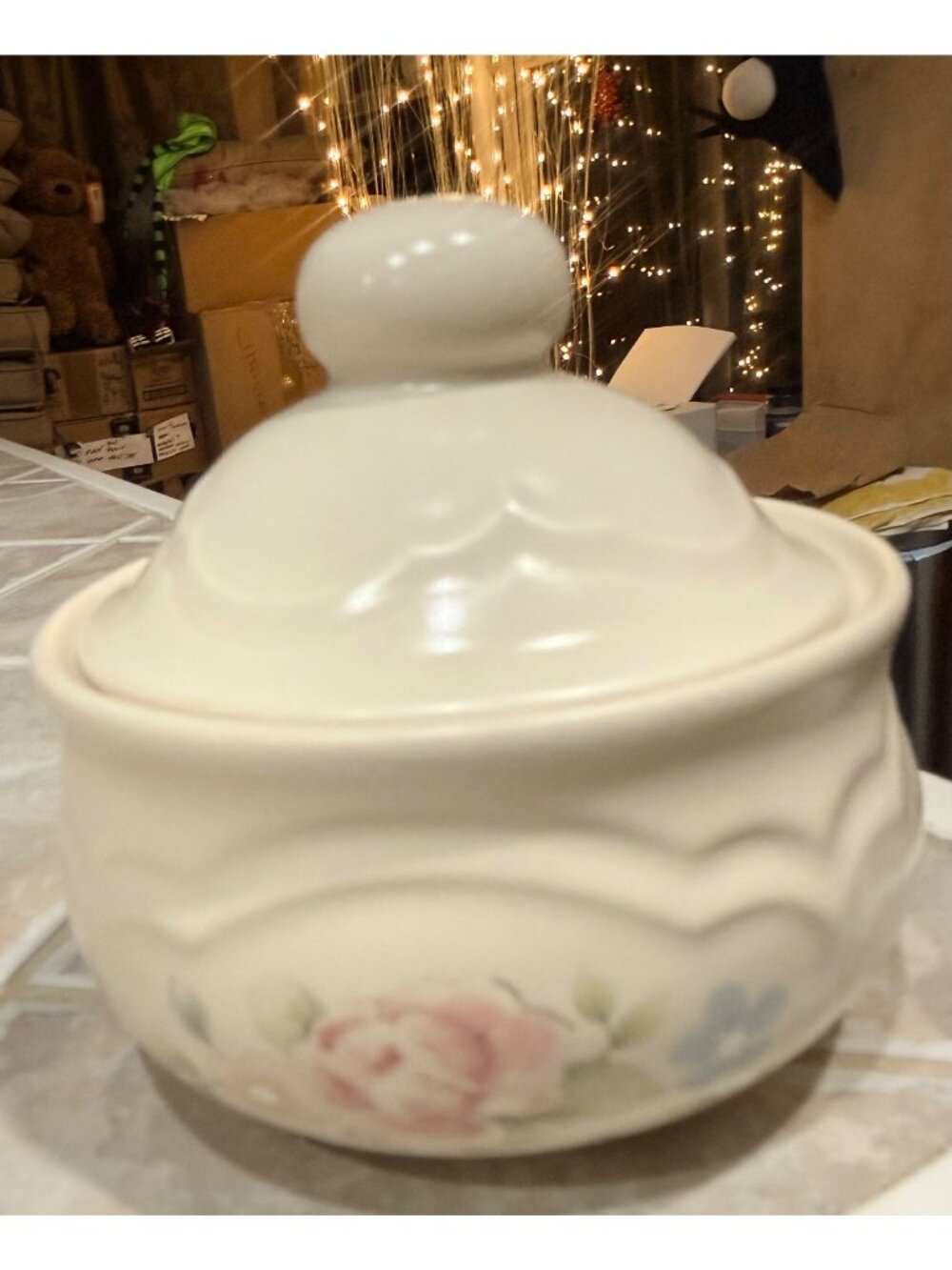 Pfaltzgraff TEA ROSE Lidded Sugar Bowl With Floral Design Cream With Pink & Blue